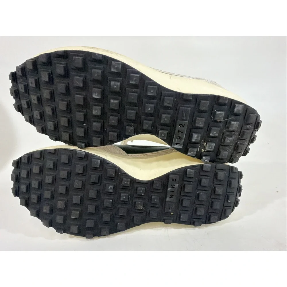 Nike product pair